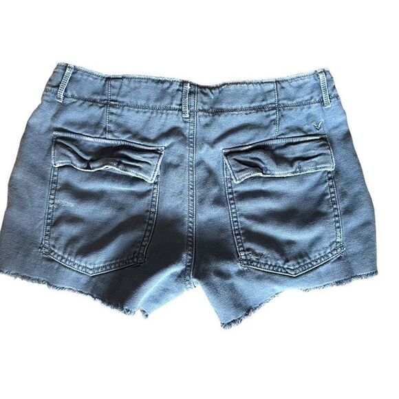 American Eagle Outfitters Low Rise Button Fly Shortie Shorts Size 6 - Y2K Style - Picture 2 of 5